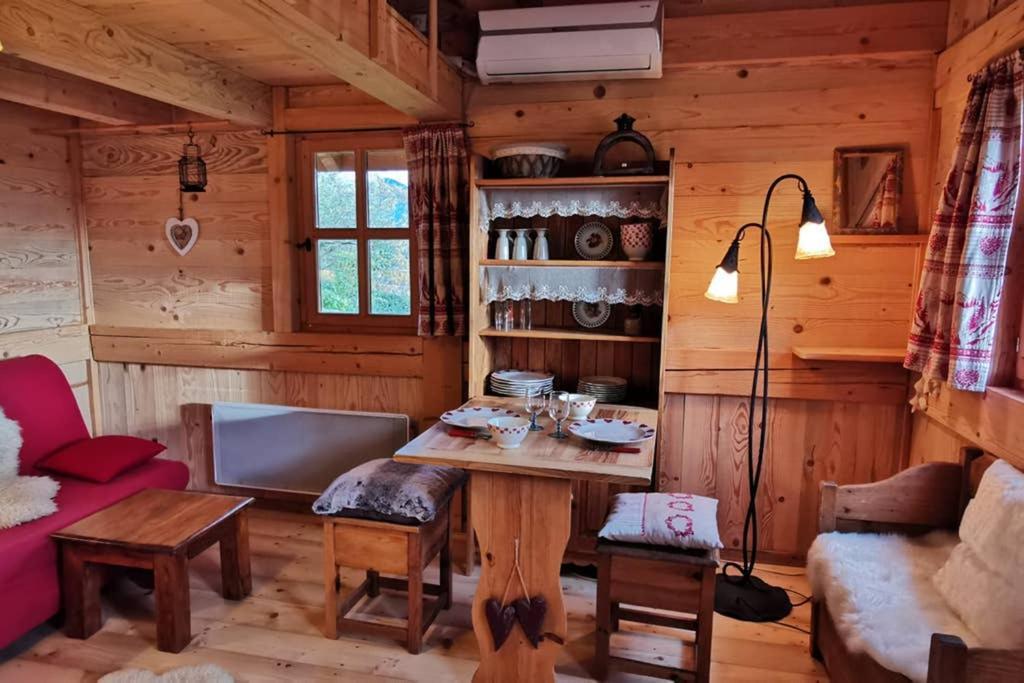 Au Petit Chalet Avec Son Spa - Escapade En Amoureux ! Cruet Exterior foto